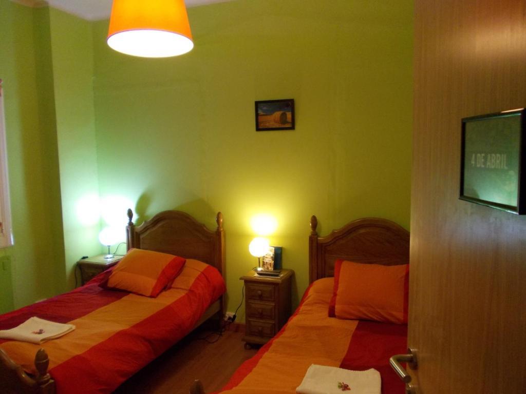Hostel Hemingway Pamplona Oda fotoğraf